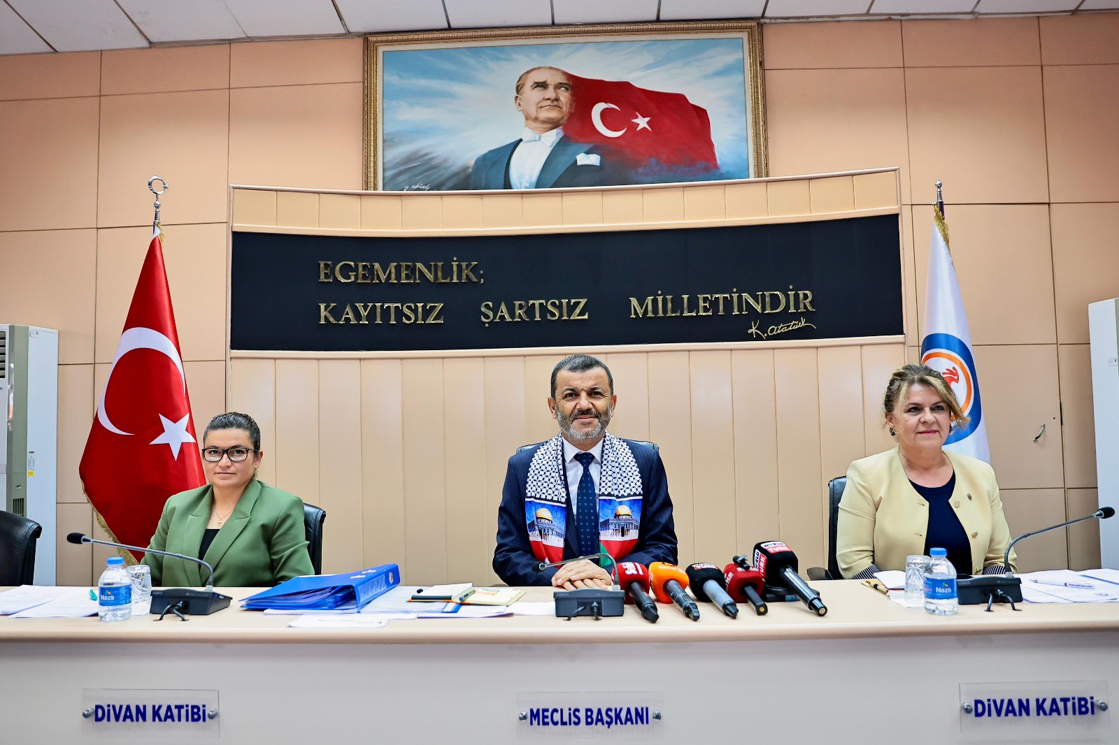 Çavuşoğlu 30 Mi̇lyon Li̇rayi Kasaya Koydu (3)