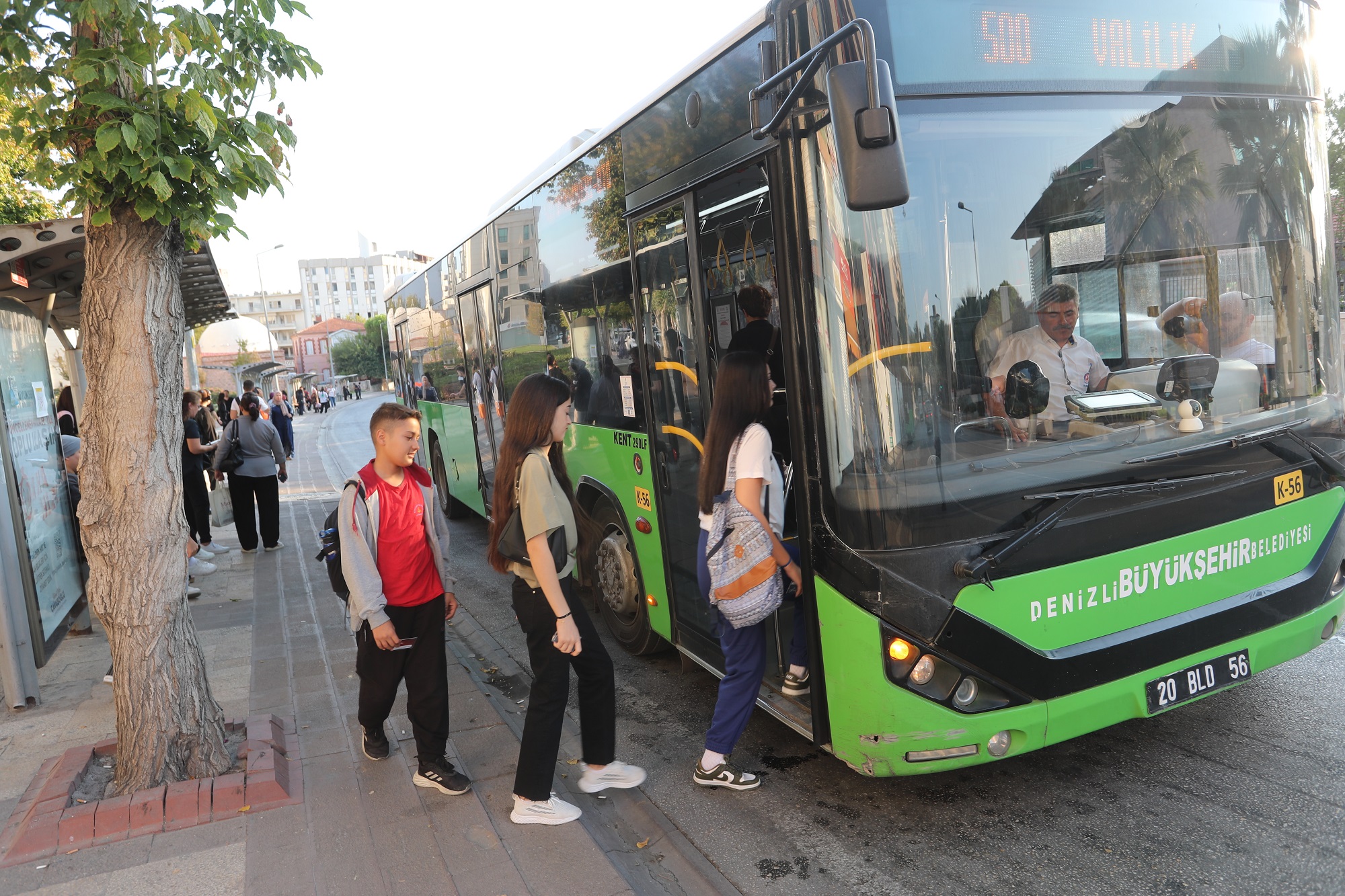 Denizli Büyükşehir’den Bayramda Ücretsiz Ulaşım Kolaylığı (1)