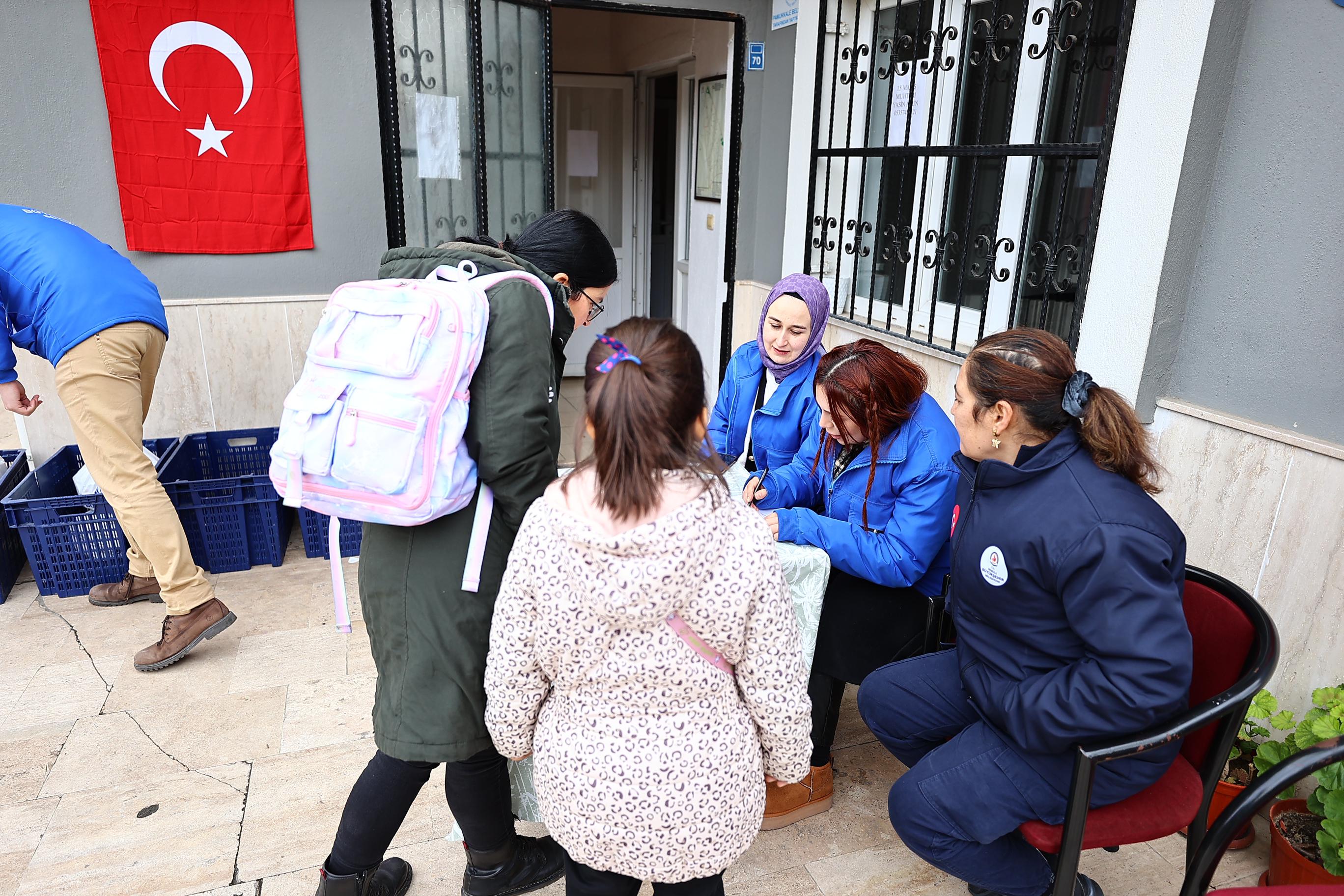 Denizli Büyükşehir’den Minik Kalplere Büyük Destek (1)