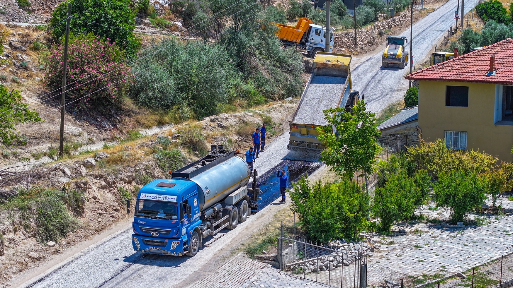 Denizli Büyükşehir’in Asfalt Mesaisi Başladı (4)