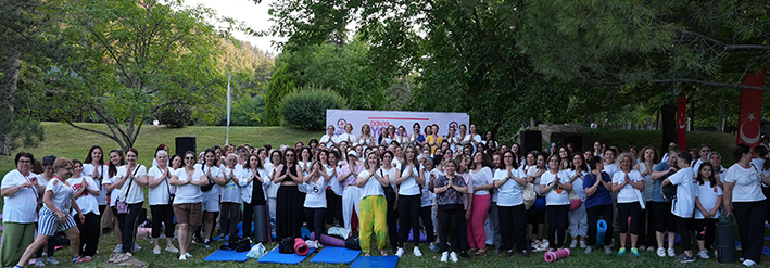 Dünya Yoga Günü Etkinliğine Yoğun Ilgi (1)