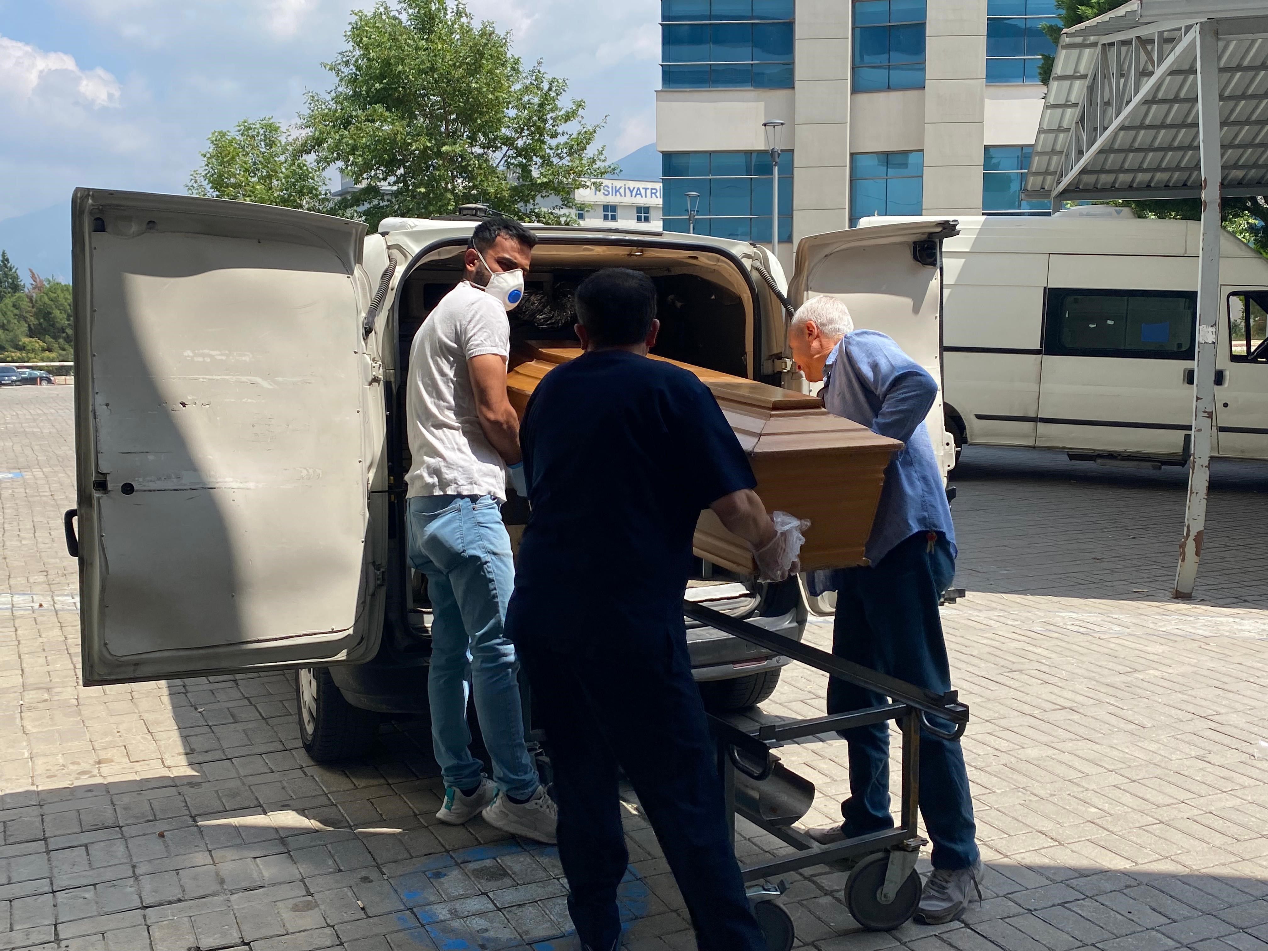 Fabrikada Kimyasal Madde Kazası (3)