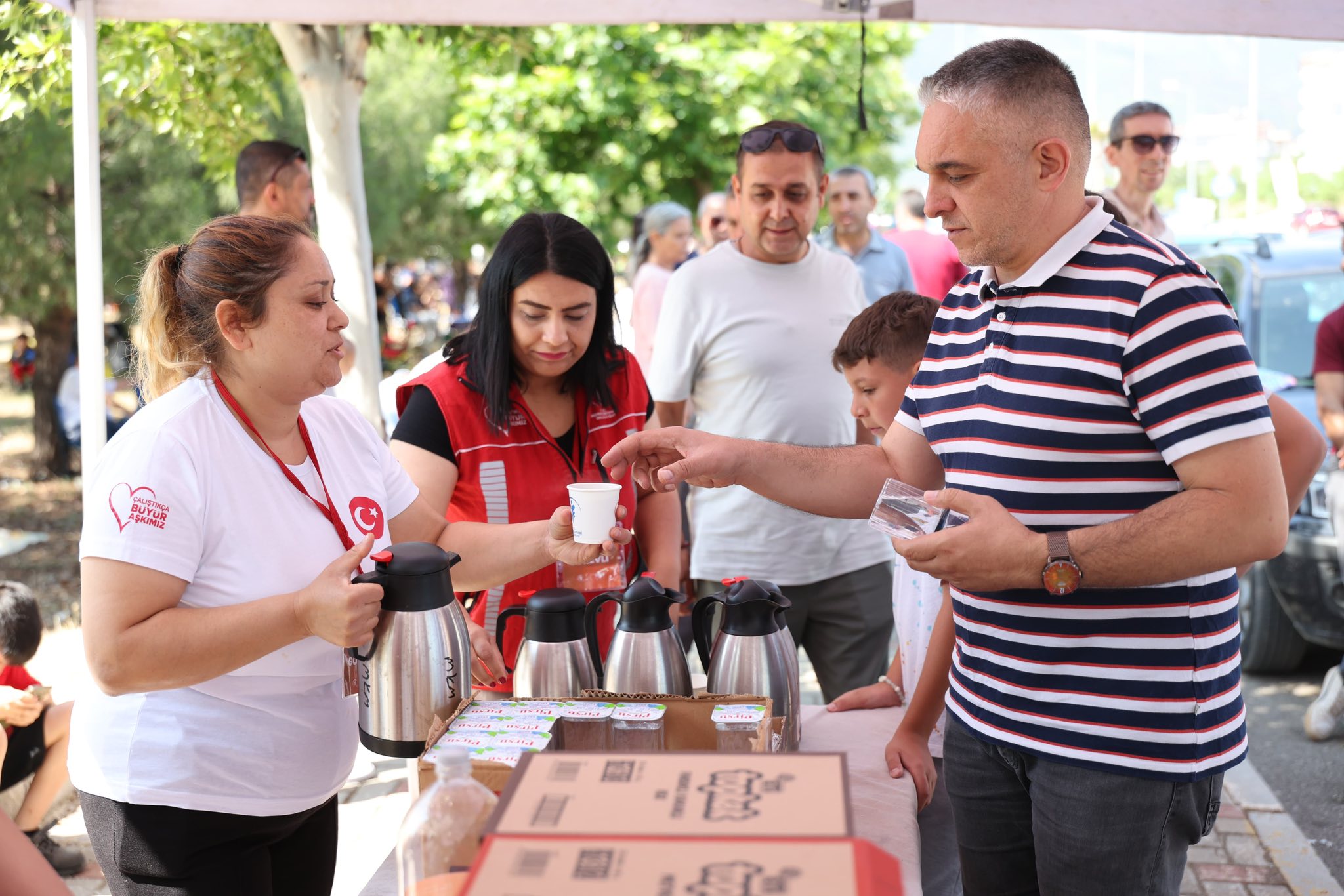 Merkezefendi̇ Beledi̇yesi̇ Öğrenci̇leri̇n Ve Veli̇leri̇n Yaninda (6)