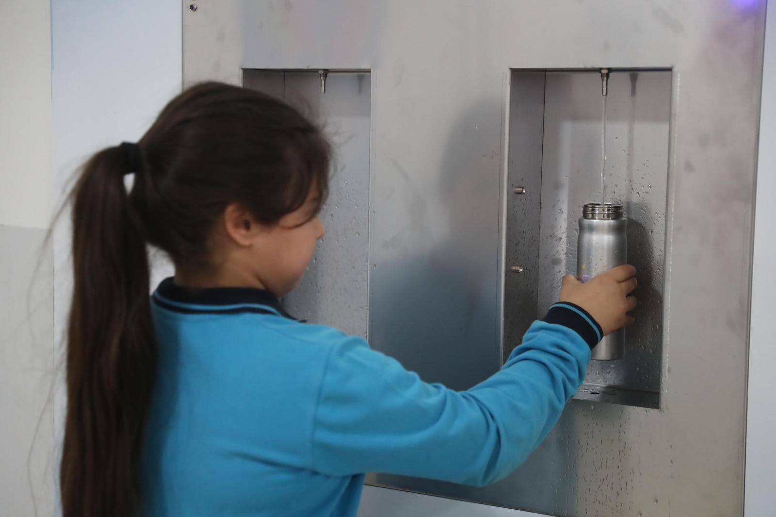 Merkezefendi̇ Beledi̇yesi̇’nden 15 Okula 30 Steri̇l İçme Suyu Üni̇tesi̇ (1)