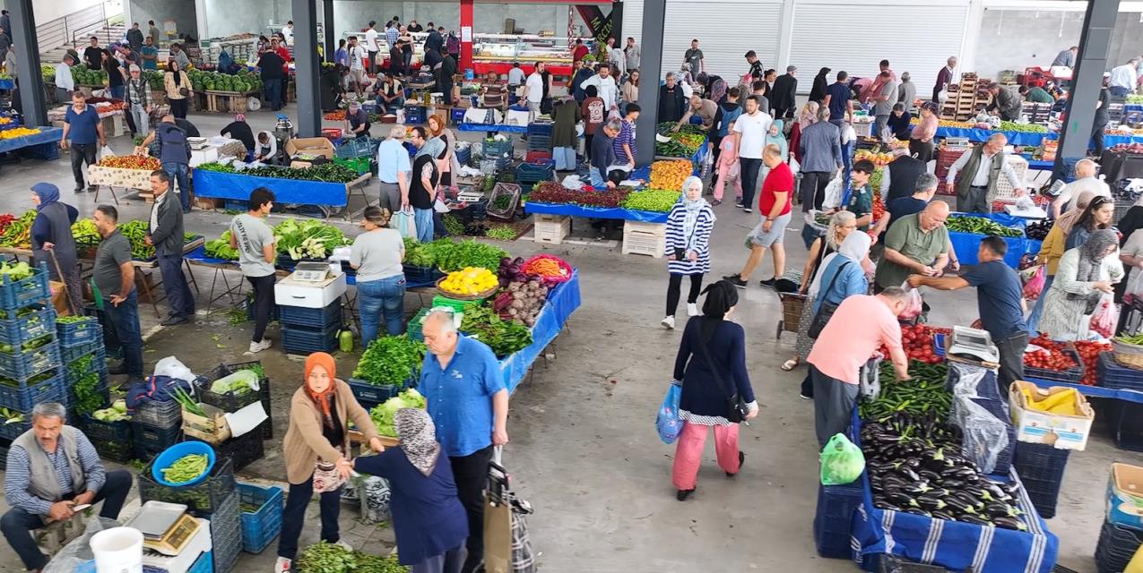 Merkezefendi̇’de Pazar Yerleri̇ Bayrama Özel Ari̇fe Günü Kurulacak-1