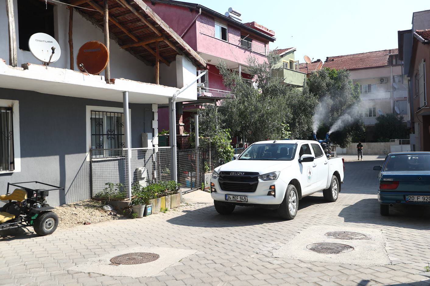 Pamukkale Belediyesi Karasinekle Mücadeleye Devam Ediyor (1)