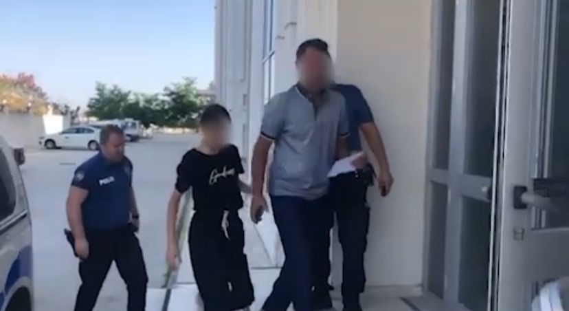 Poli̇s 4 Öğrenci̇yi̇ Son Anda Kurtardi (1)