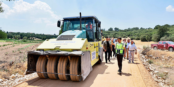 Başkan Çavuşoğlu Kırsalda Asfalt Mesaisinde (8)
