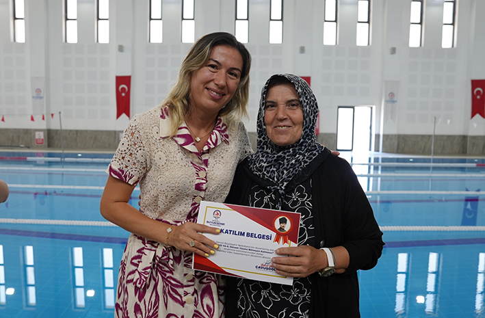 Denizli Büyükşehir’in “Yüzme Bilmeyen Kalmasın” Projesi Göz Dolduruyor (1)