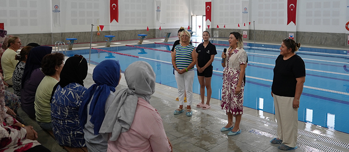 Denizli Büyükşehir’in “Yüzme Bilmeyen Kalmasın” Projesi Göz Dolduruyor (10)