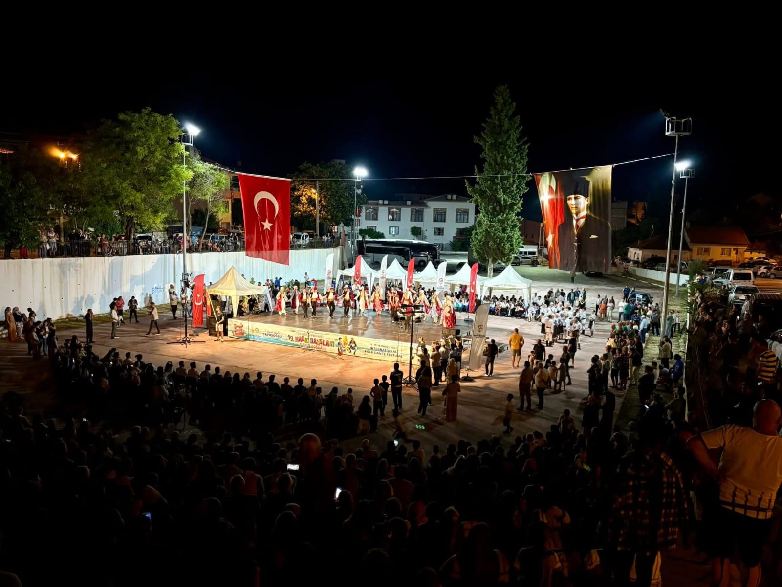 Dünya Kültürleri Denizli’nin Ilçelerinde Sahne Alıyor (1)