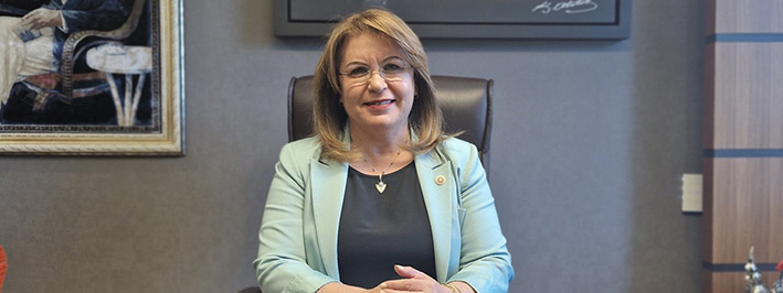 Güli̇zar Bi̇çer Karaca2