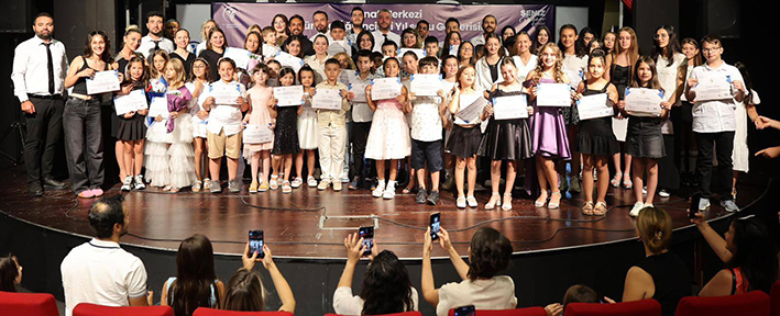 Merkezefendi̇ Sanat Merkezi̇’nden Yil Sonu Sergi̇si̇ Ve Gösteri̇si̇ (15)