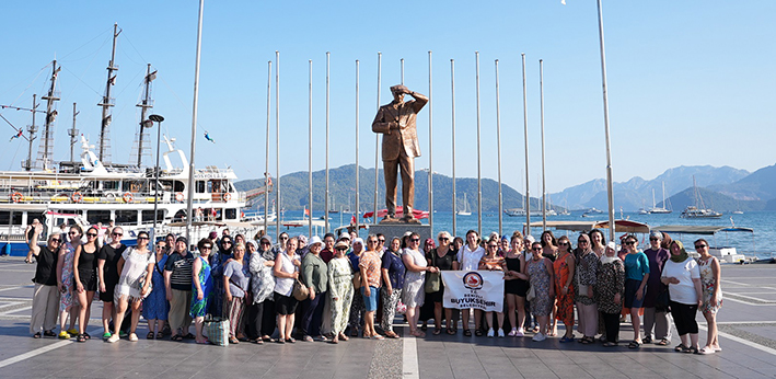 Yüzme Öğrenen Kadınlar Marmaris’te Denizle Buluştu (1)