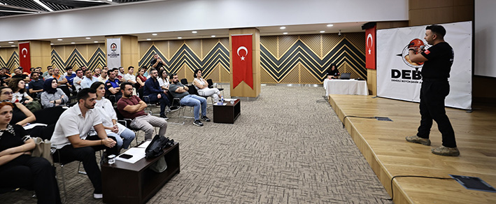 Büyükşehir Afetlere Karşı Gönüllü Gücünü Büyütüyor (1)