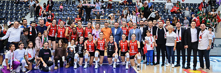 Denizli Büyükşehir, Fenerbahçe’yi Sildi Süpürdü (1)