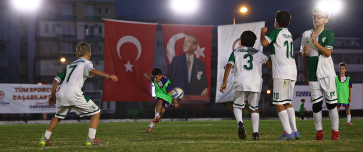 Gençler “Cumhuriyet” Için Sahaya Çıktı (6)