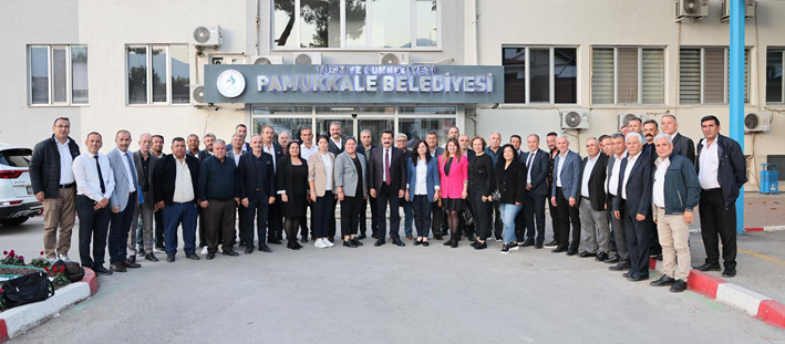 Mecliste Toplantı (1)