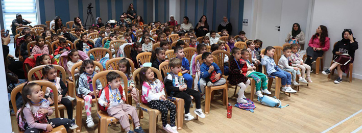 Merkezefendi̇ Beledi̇yesi̇ Kent Ti̇yatrosu Mi̇ni̇kleri̇n Yüzünü Güldürdü (6)