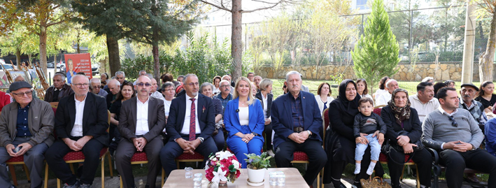 Merkezefendi̇ Beledi̇yesi̇’ni̇n Tesi̇sleri̇nde 29 Eki̇m Coşkusu 7’Den 70’E Yaşandi (2)