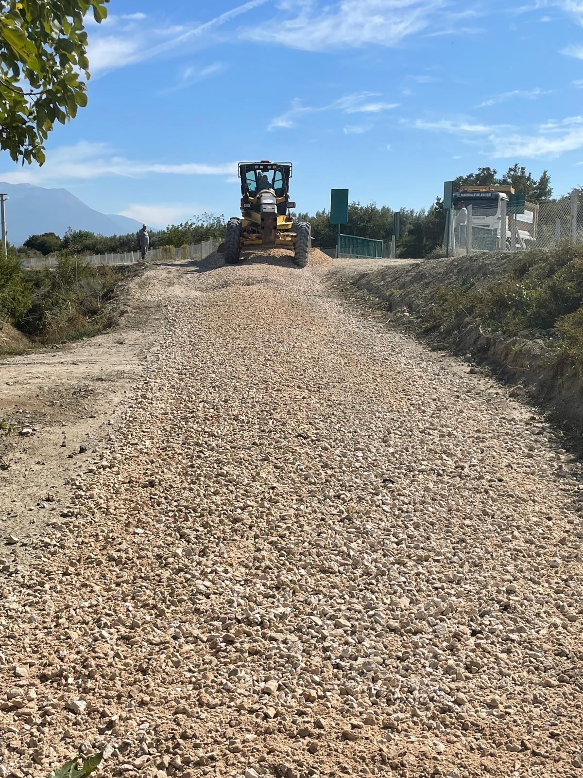 Arazi Yolları Açarken (1)