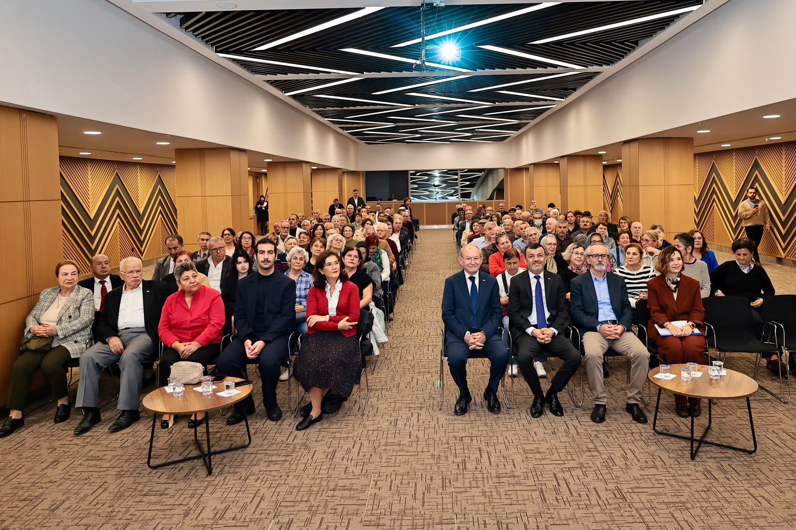 Denizli Büyükşehir’den Türkiye’ye Öncü Model Yaşlı Meclisi Kuruldu (3)