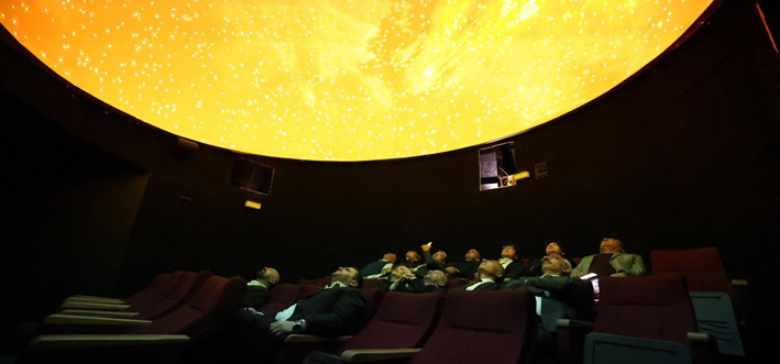 G5U4 W L W Y A A Hhrt