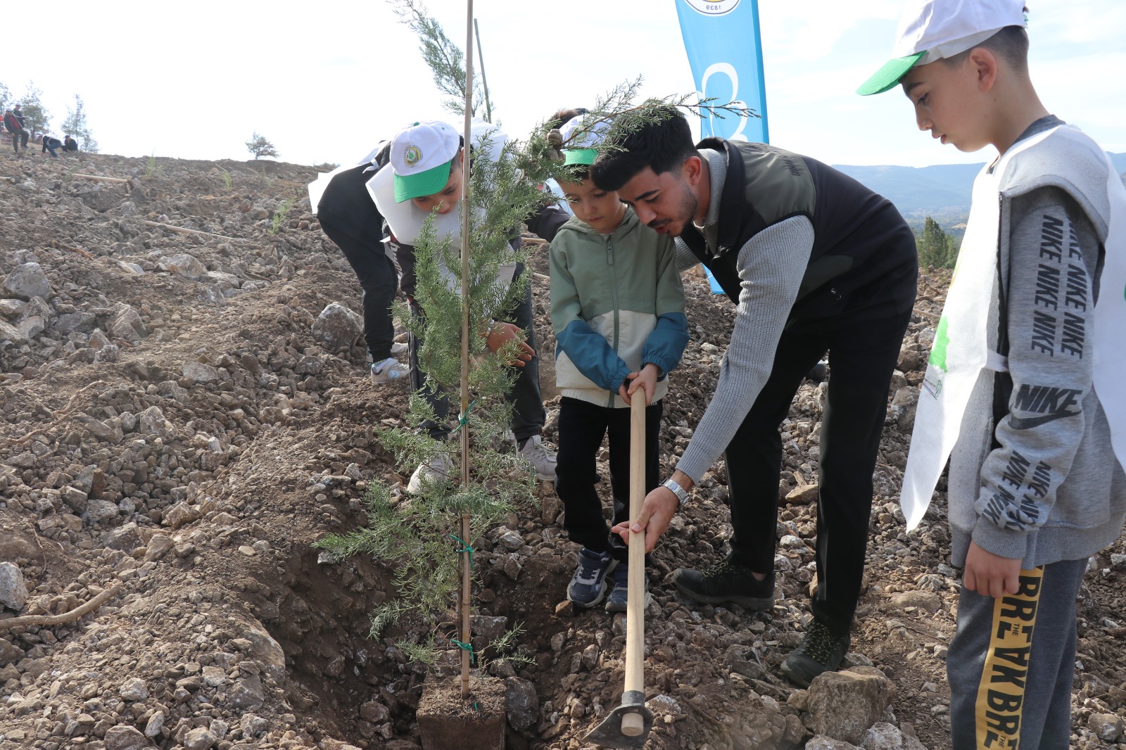 Honaz Milli Parkı Fidan Dikimi (3)