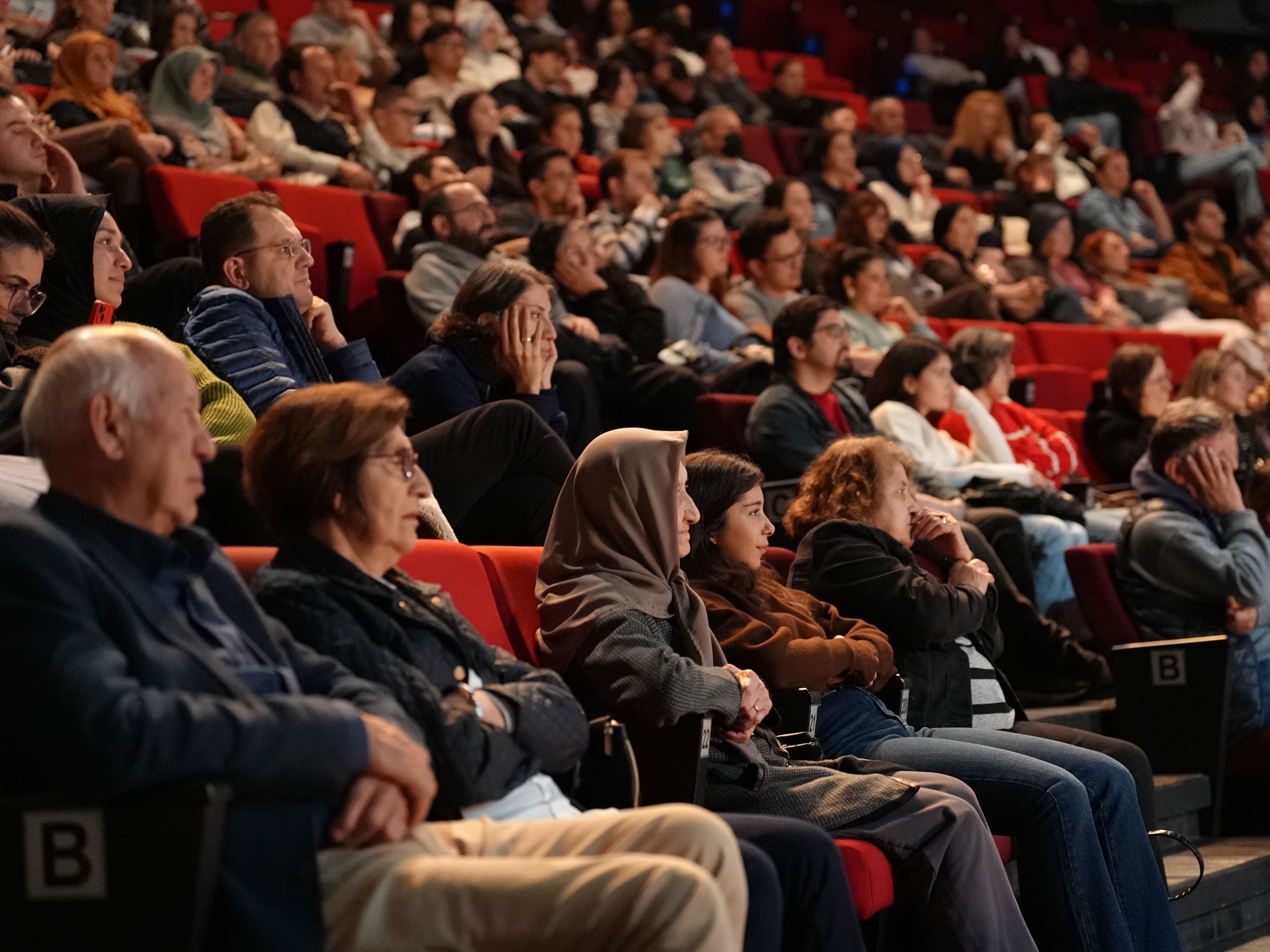 Türk Tiyatrosunun Belleği Büyükşehir Sahnesinde (3)