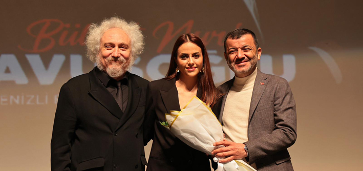 Bak Postacı Geliyor Muhteşem Gala (8)