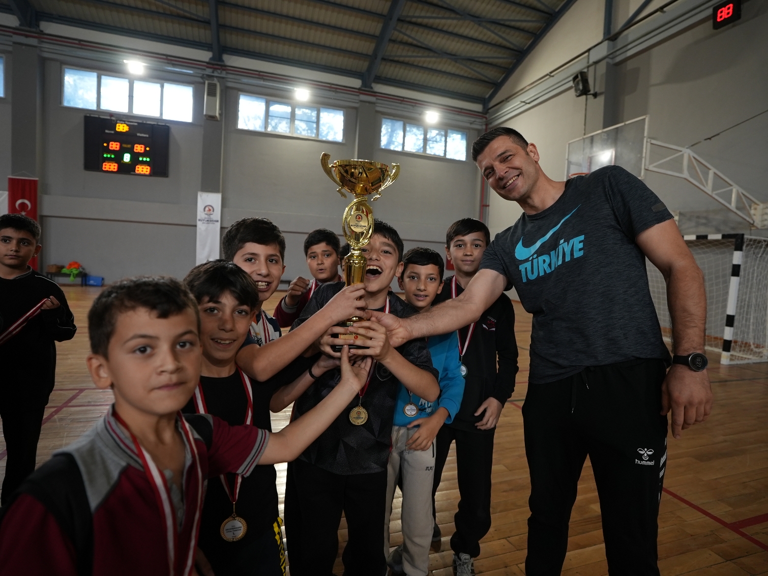 Büyükşehir'den Futsal Turnuvası (7)