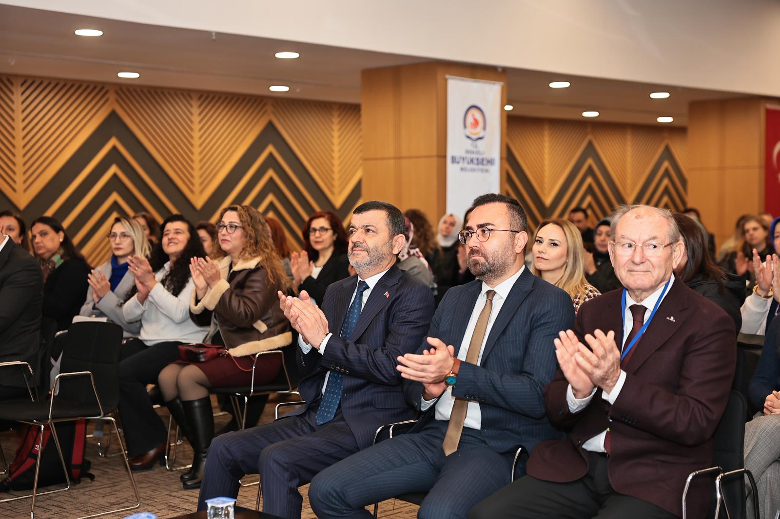 Denizli Büyükşehir Girişimci Kadınların Yanında (4)