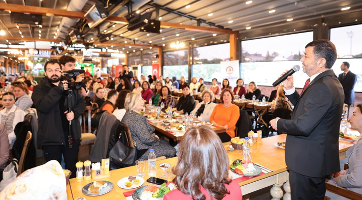 Kadın Meclisi’nden Dünya Kadın Hakları Günü’nde Anlamlı Buluşma (14)