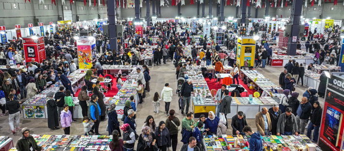 Kitap Fuarı İmza Günleri (1)