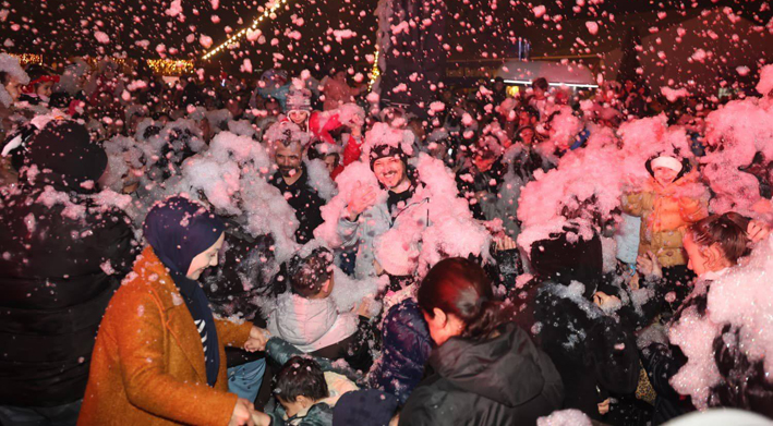 Merkezefendi̇’de Yeni̇ Yil Coşkusu Ayna Konseri̇yle Yaşanacak (2)