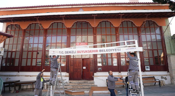 Büyükşehir’den Cami Avlularına Nefes Aldıran Hizmet (1)