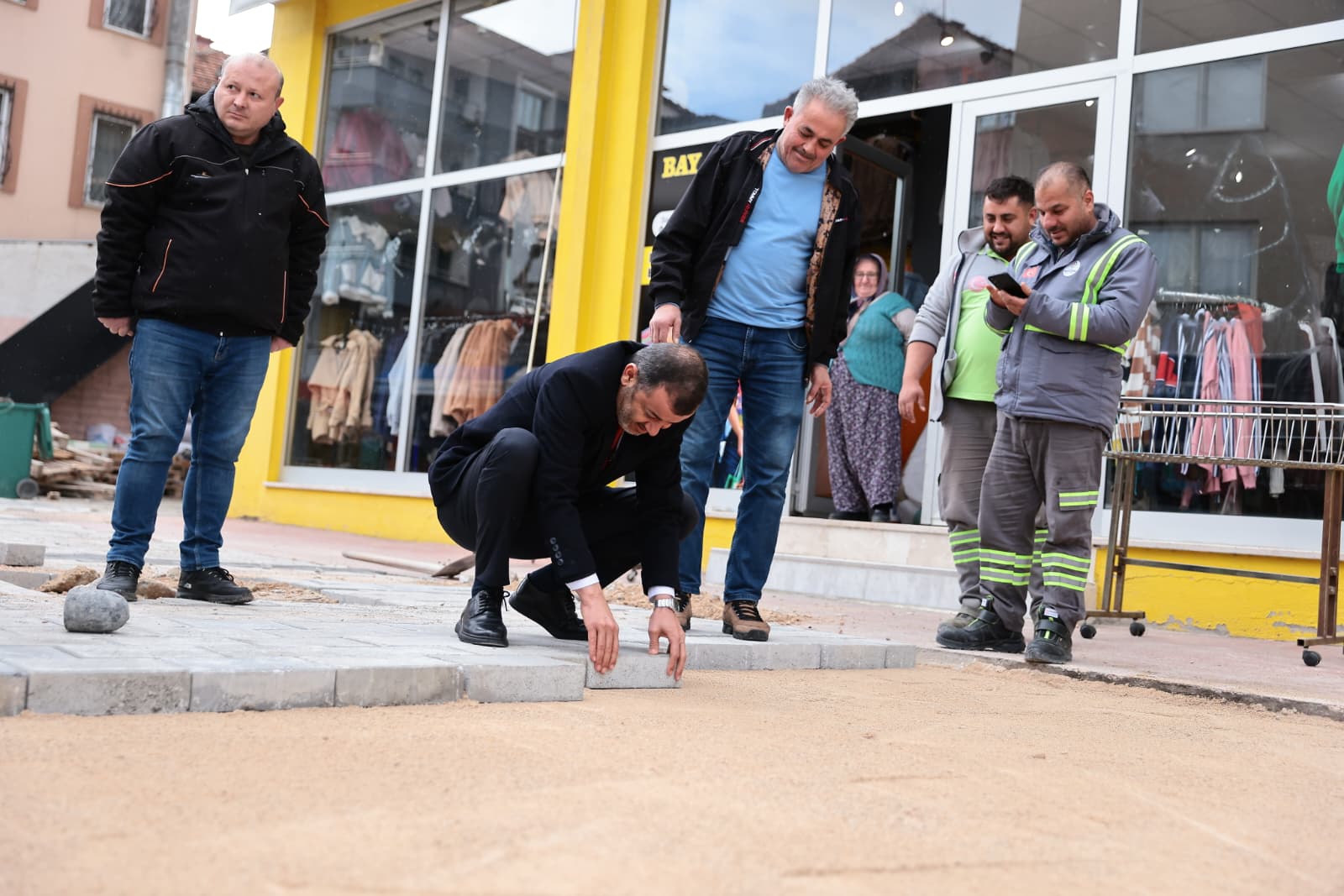 Büyükşehir’den Fatih Mahallesi’nde Kaldırım Genişletme Çalışması (4)