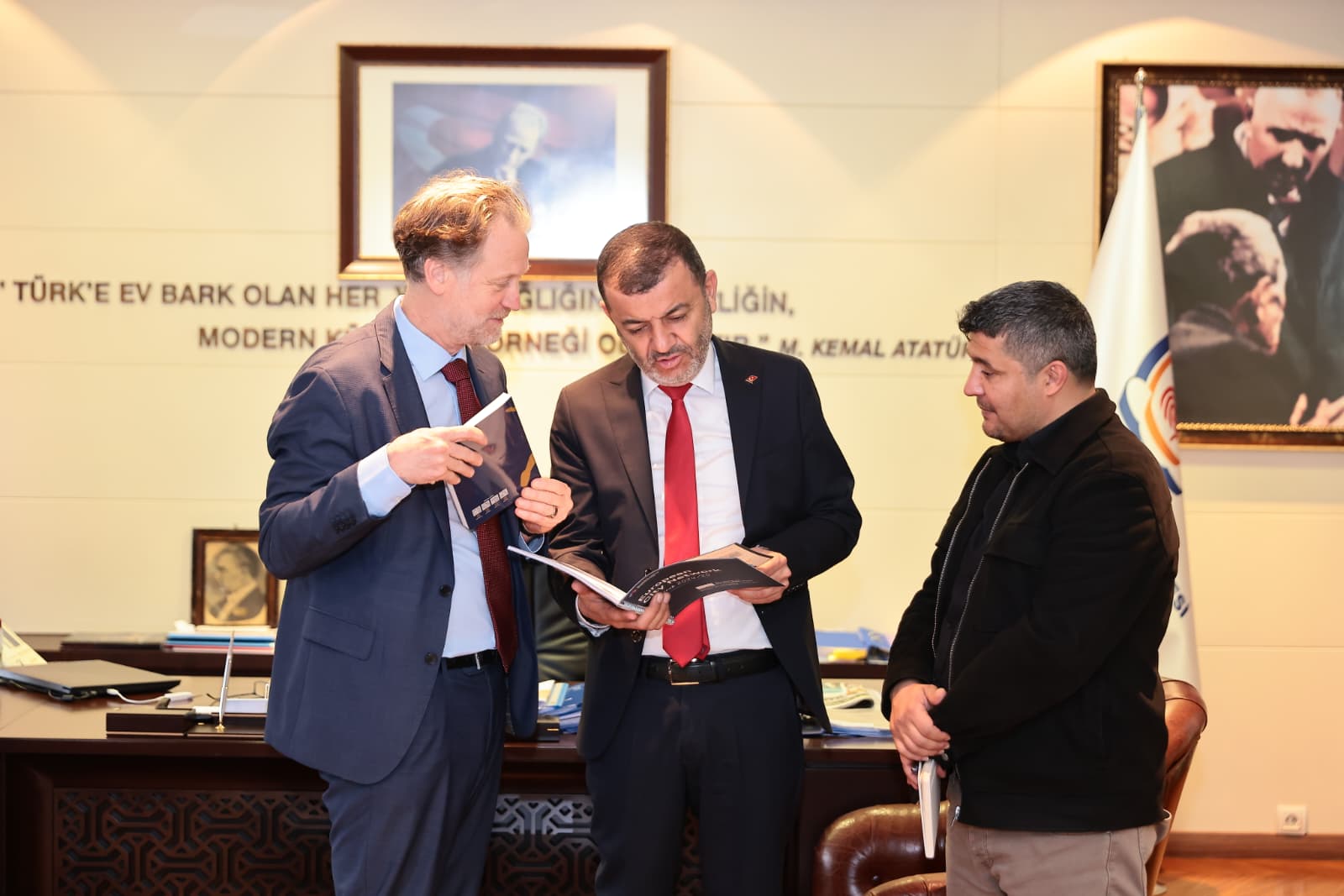 Denizli, Avrupa Demokrasi Başkenti Unvanı Için Son Beşte (3)-1