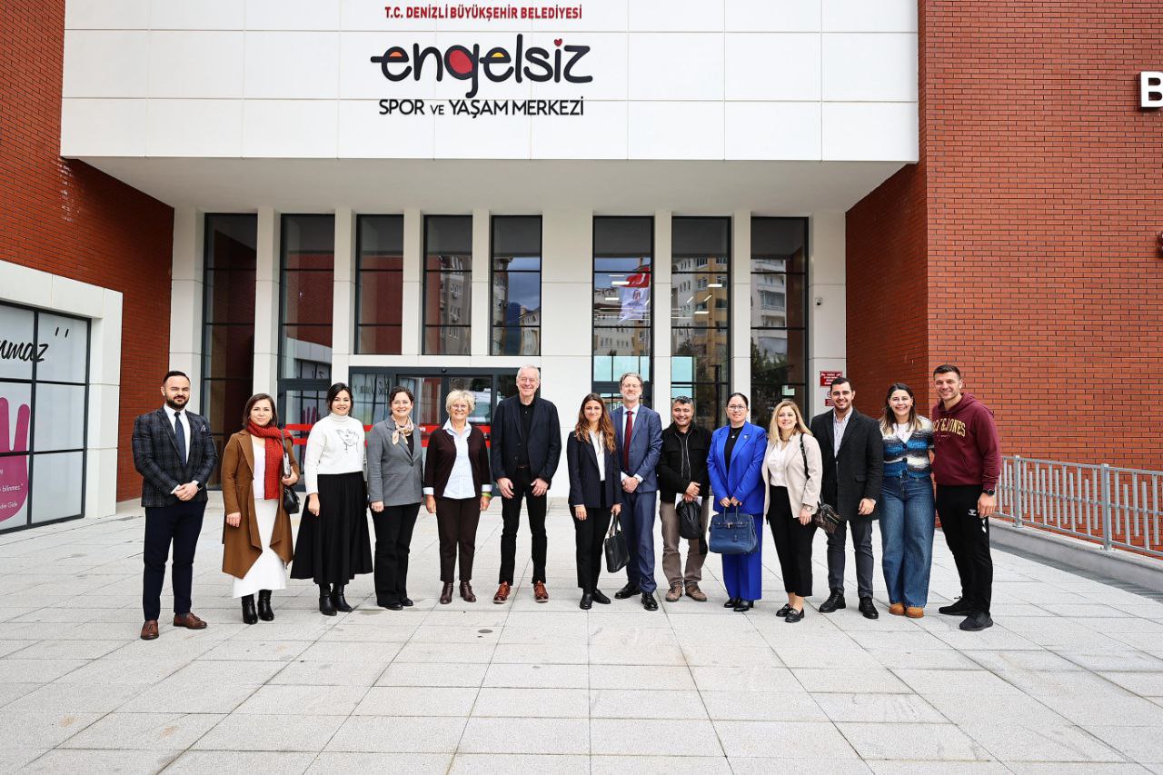 Denizli, Avrupa Demokrasi Başkenti Unvanı Için Son Beşte (4)