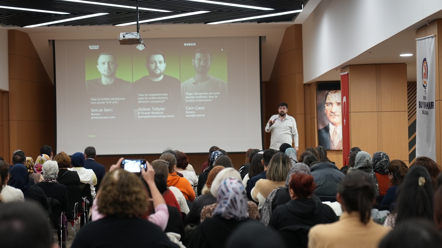 Denizli Büyükşehir’den Kadınlara Dijital Güç Eğitimi (2)