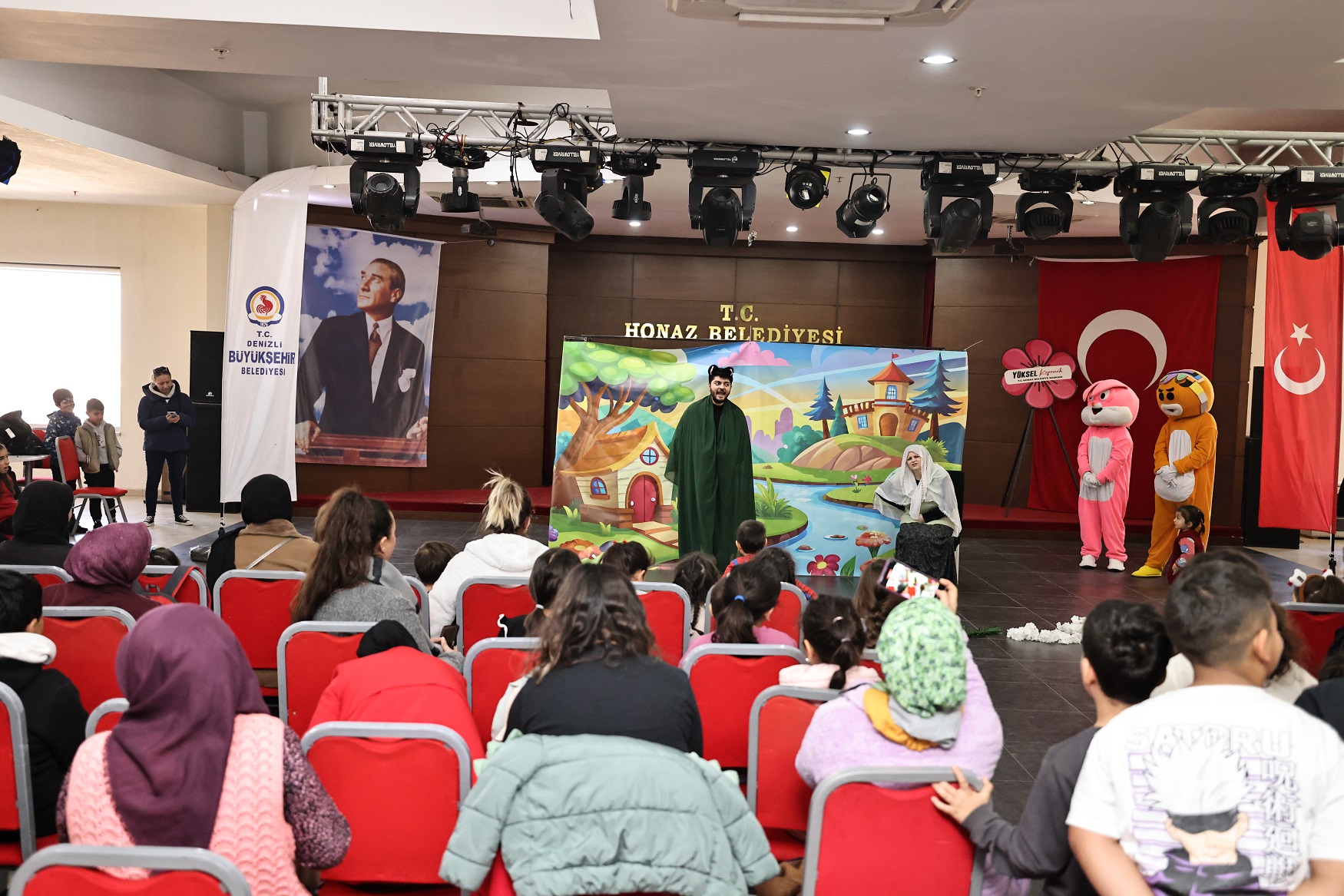 Denizli Büyükşehir’in Çocuk Şenliği Coşkuyla Başladı (9)