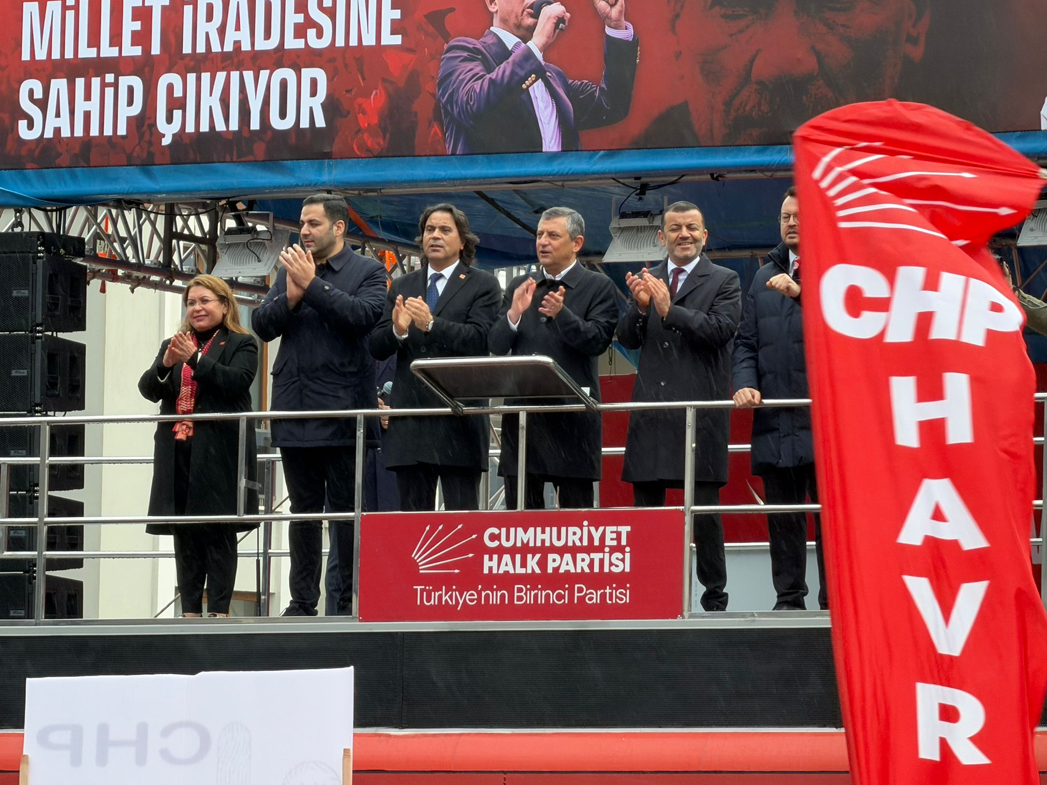 Denizli Yağmura Rağmen Alanı Doldurdu (3)