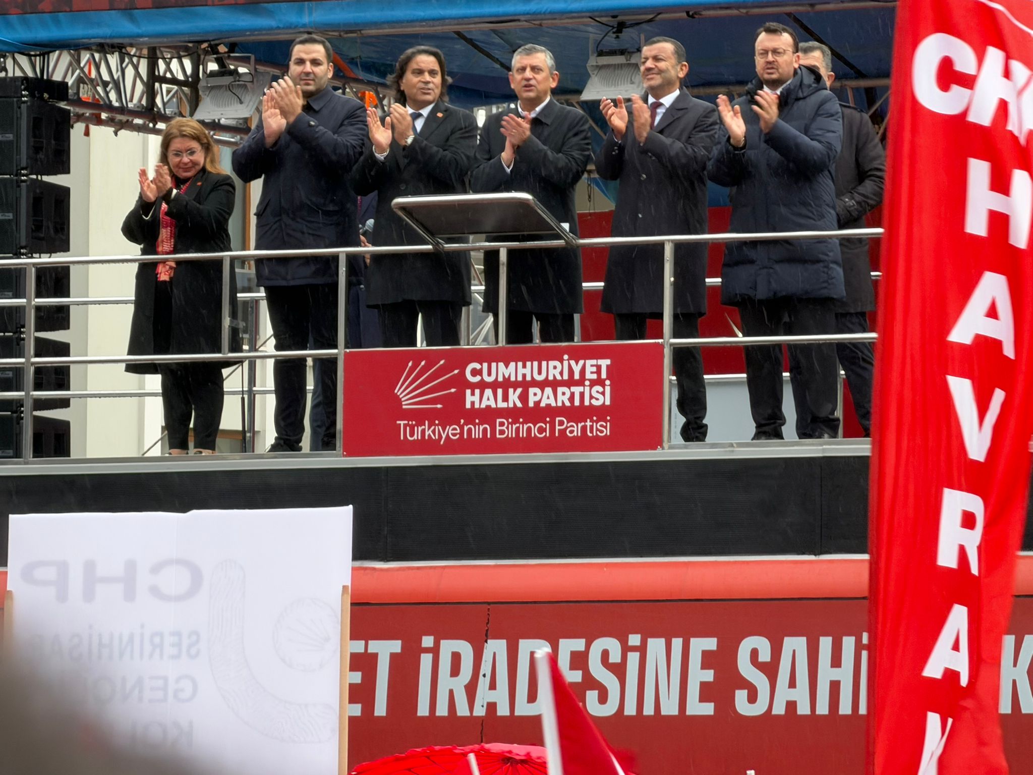 Denizli Yağmura Rağmen Alanı Doldurdu (8)