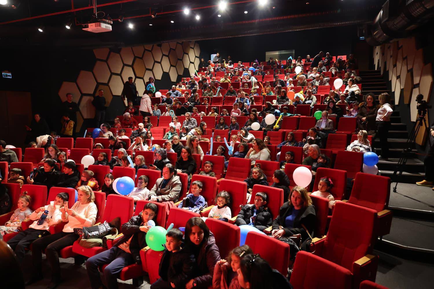 Merkezefendi̇’de Karne Şenli̇ği̇ Çocuklarin Neşesi̇yle Tamamlandi (1)