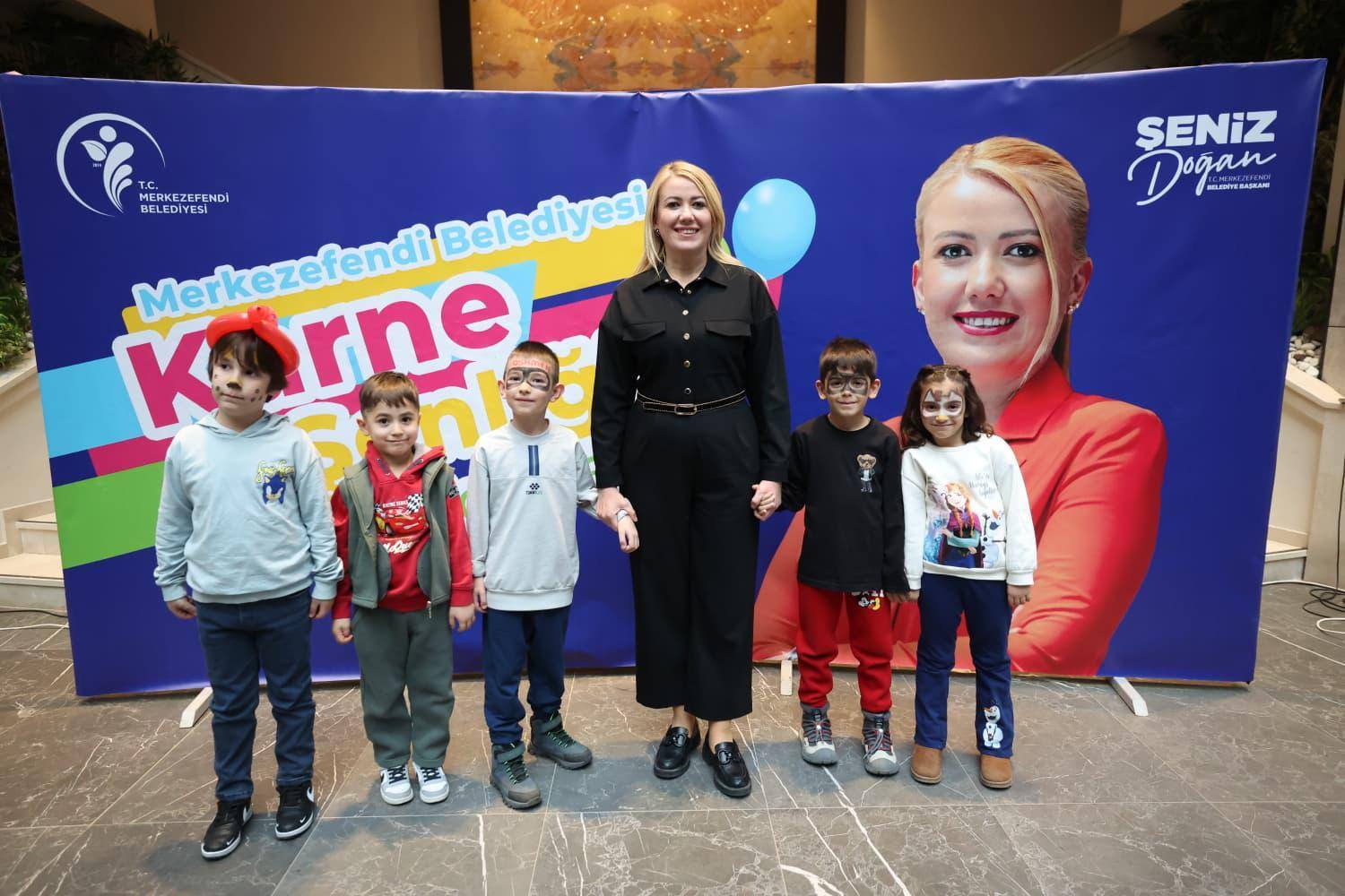 Merkezefendi̇’de Karne Şenli̇ği̇ Çocuklarin Neşesi̇yle Tamamlandi (16)