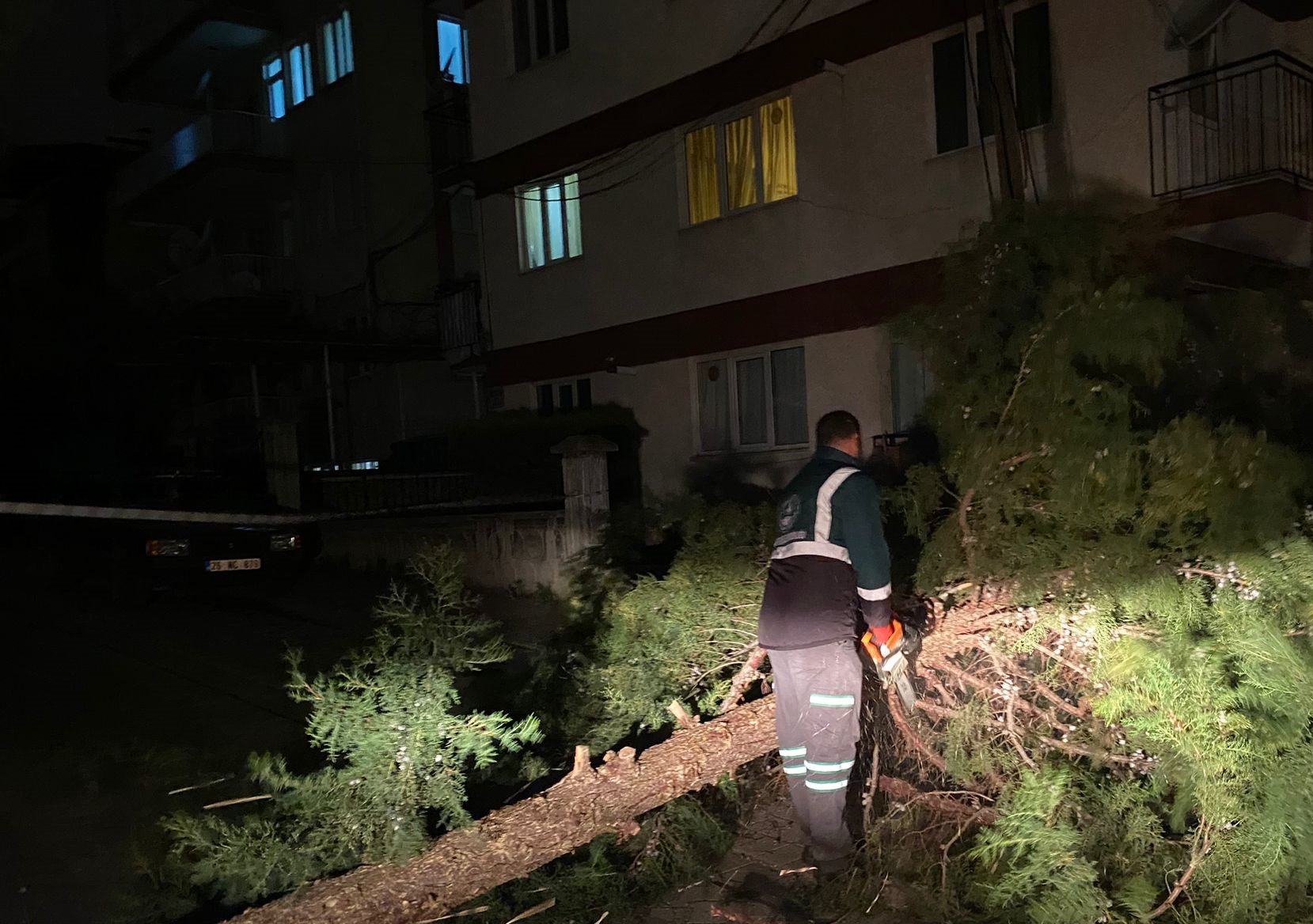 Pamukkale Beledi̇yesi̇’nden Firtina Nöbeti̇ (7)