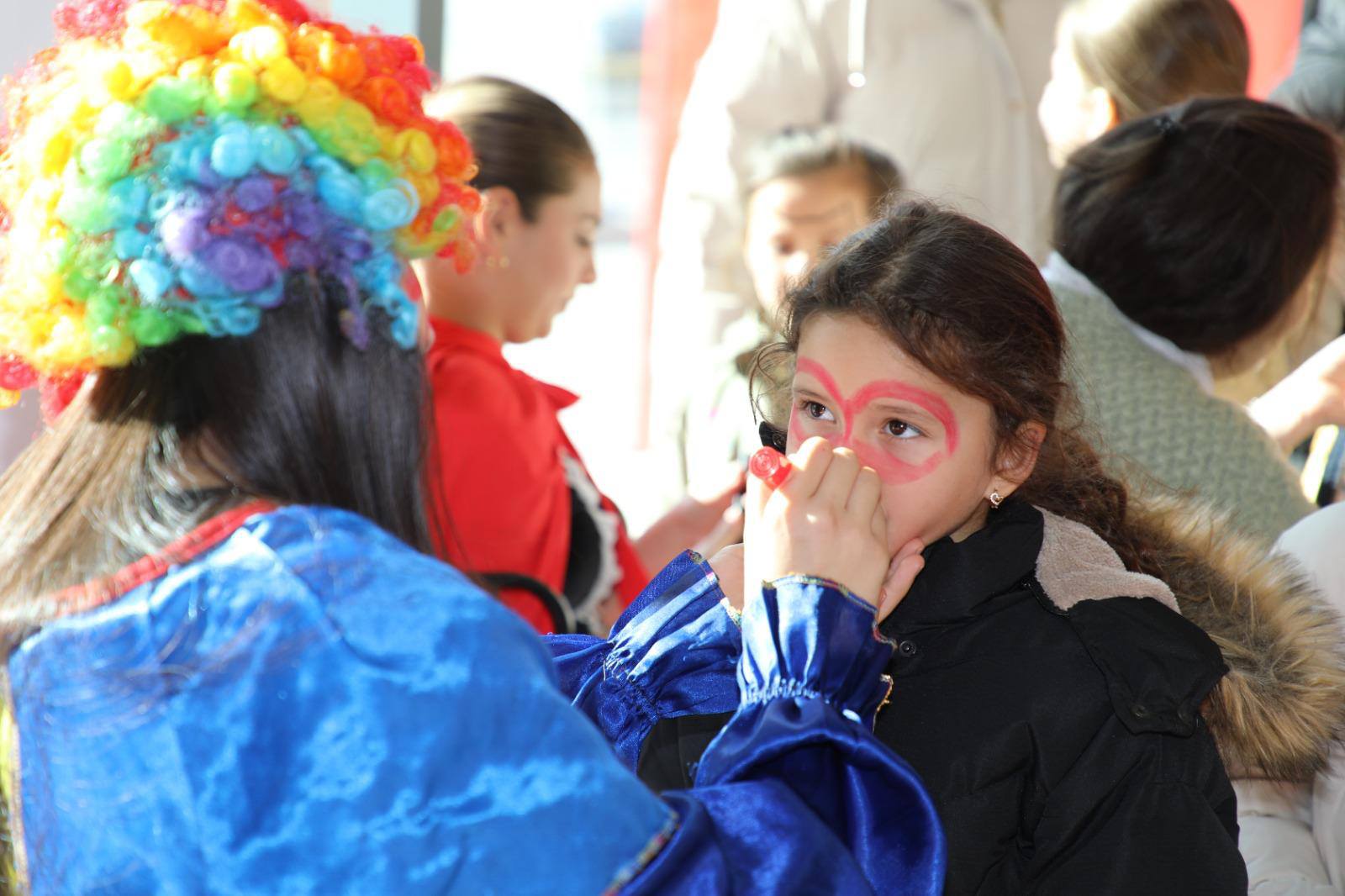 Şenlik Coşkusu Ilçelerde Devam Ediyor (1)