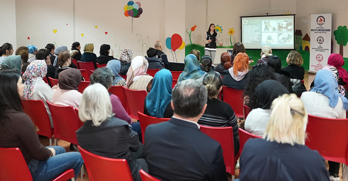 Annelere Bağımlılıkla Mücadele Ve Afet Bilinci Semineri Verildi (2)