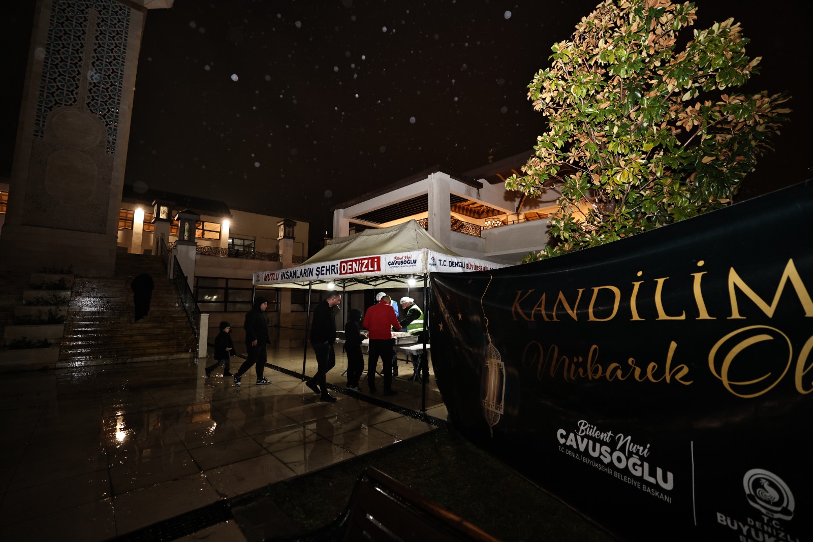 Büyükşehir Ile Kandil Geleneği Sürüyor (4)