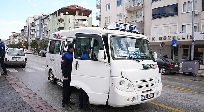 Büyükşehir Zabıtası’ndan Şehir Içi Minibüslere Denetim (4)